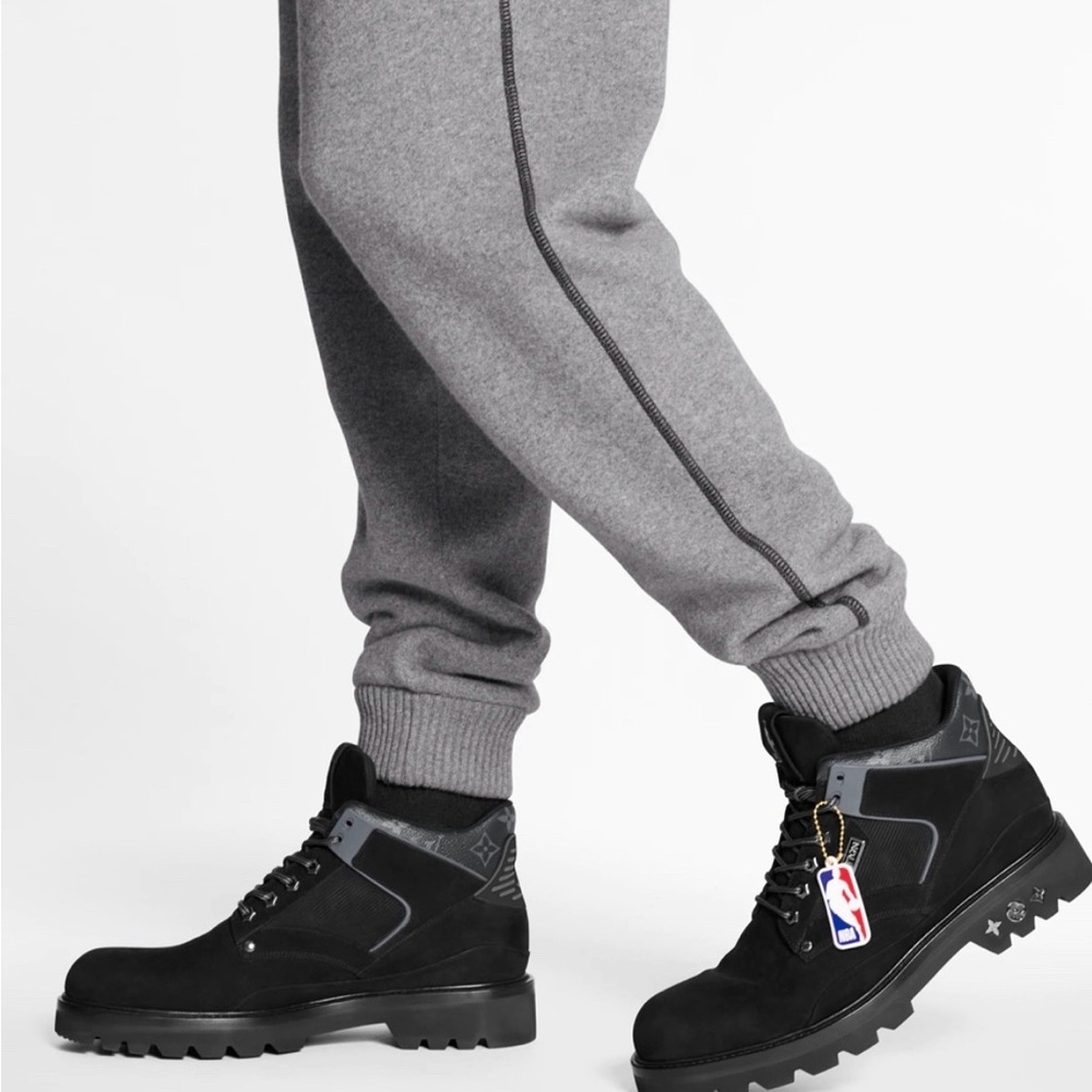 Louis Vuitton Black Rugged Boots with Chunky Sole - Picture 2 of 16